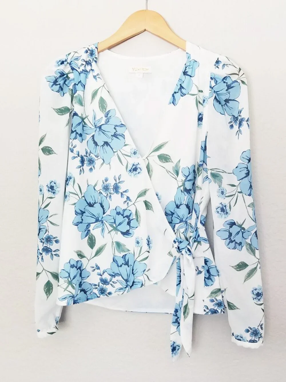 Yumi Kim Kiss And Make Up Wrap Tie Blouse Top S Precious Moments Floral $138